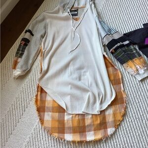 We The Free hoodie, small